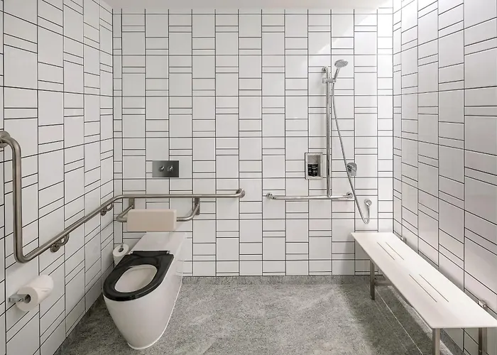 City King Room Mobility accessible
